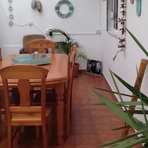 Kaktus House Hostal